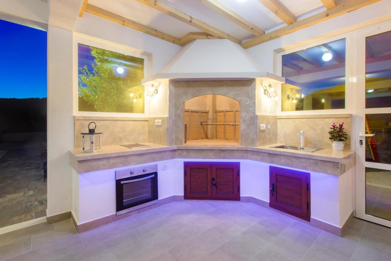 Villa Antonia With Heated Pool Dograde Eksteriør bilde